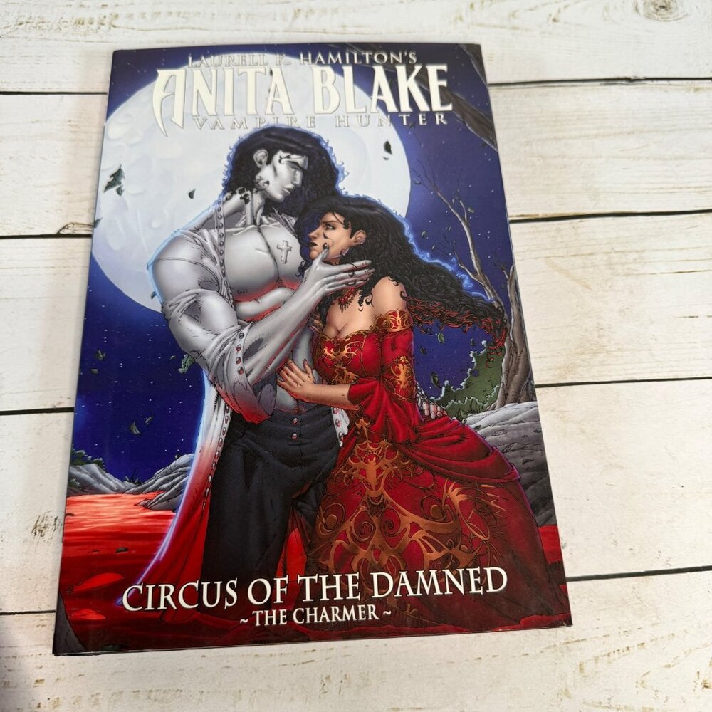 Anita Blake Vampire Hunter Circus of the Damned The Charmer‎ HC Marvel Hardcover